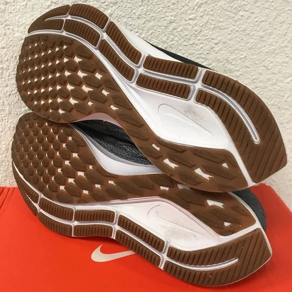 Nike Women's Size 8 Air Zoom Pegasus 36 Running Shoes, Gunsmoke Grey - Picture 5 of 7